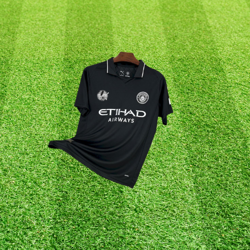 Manchester City  25-26 tercera